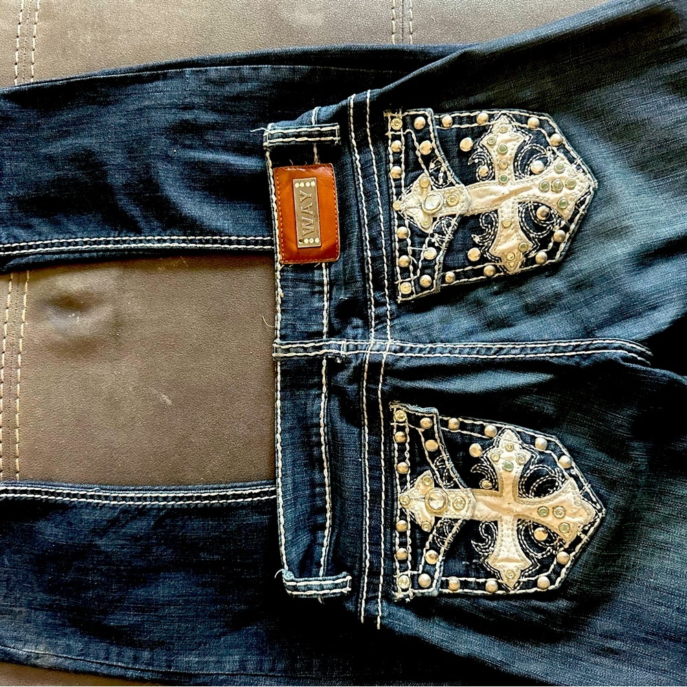 Size 7 WAY jeans.